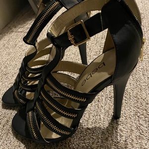 Bebe Stilettos size 6